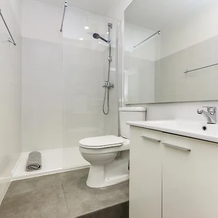 Charming 1 Bedroom In Mouraria Heart Of Historic * Lisboa