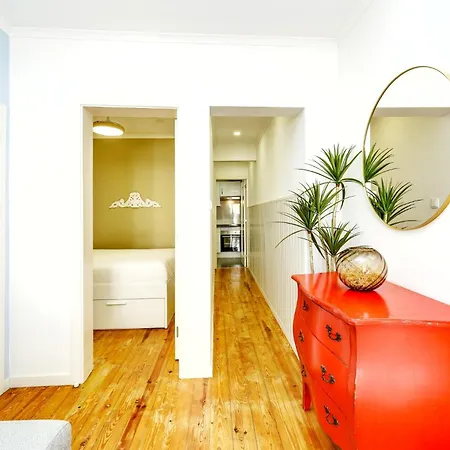 Charming 1 Bedroom In Mouraria Heart Of Historic Apartmán