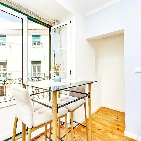 Charming 1 Bedroom In Mouraria Heart Of Historic Apartmán *